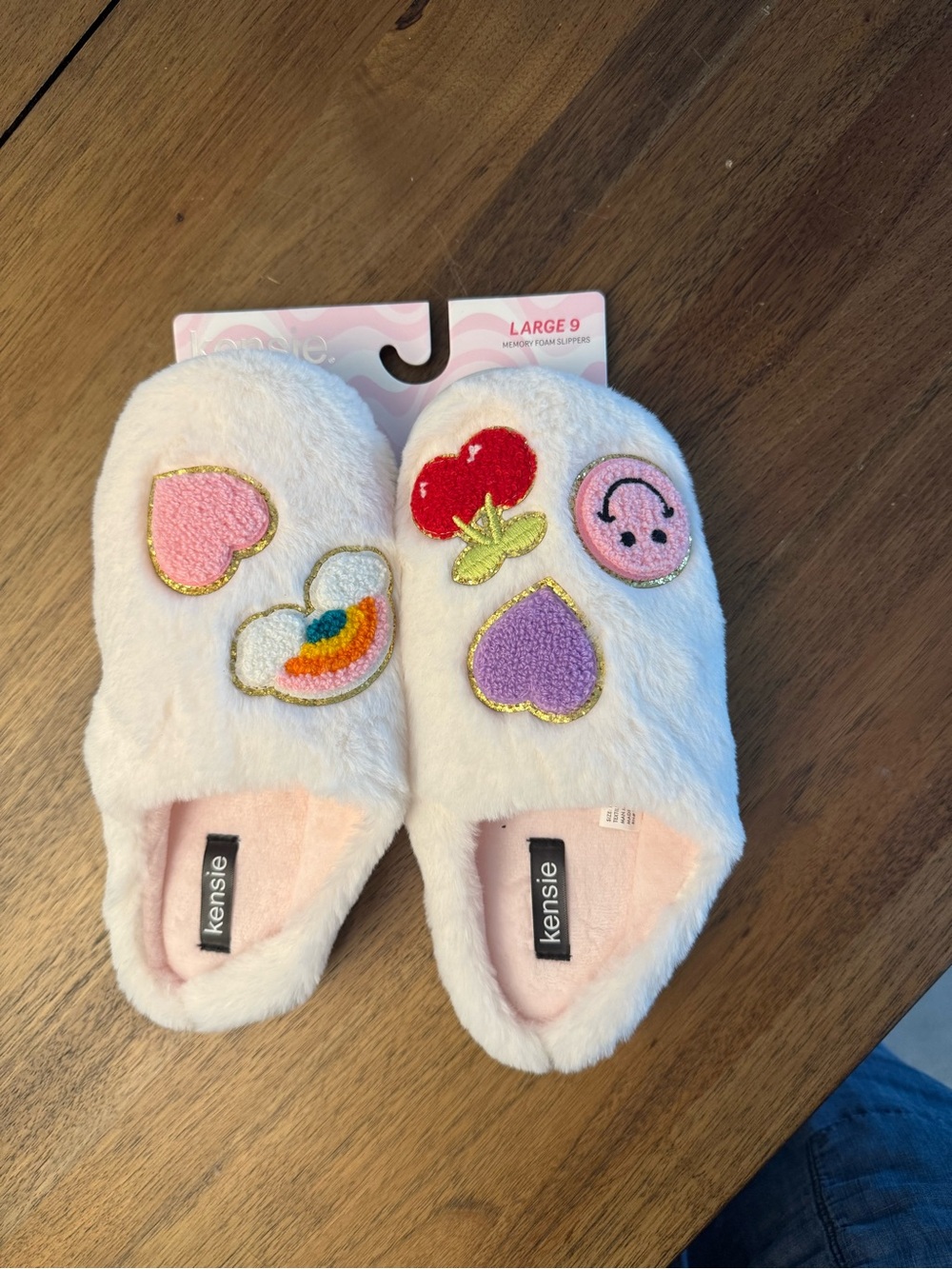 Slippers- Kensie Women’s White Fuzzy with Colorful Patch Hearts